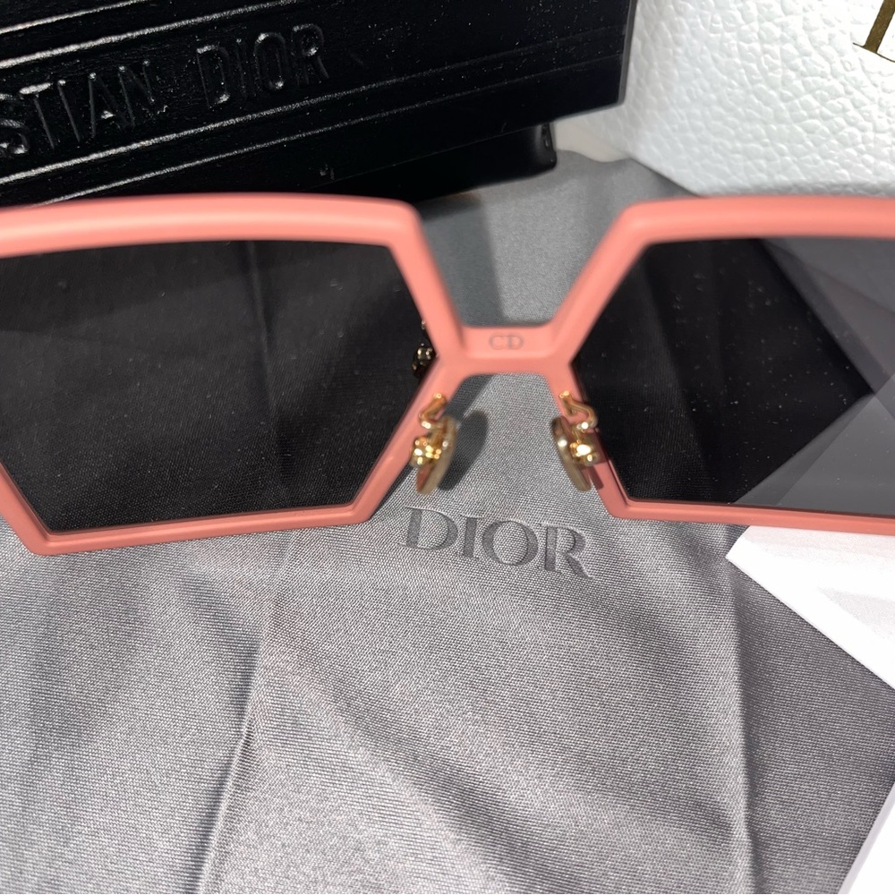 Dior Pink and Black Geometric Sunglasses - Picture 6 of 9